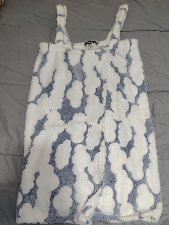 Other - Plush Cloud Print Strap Robe